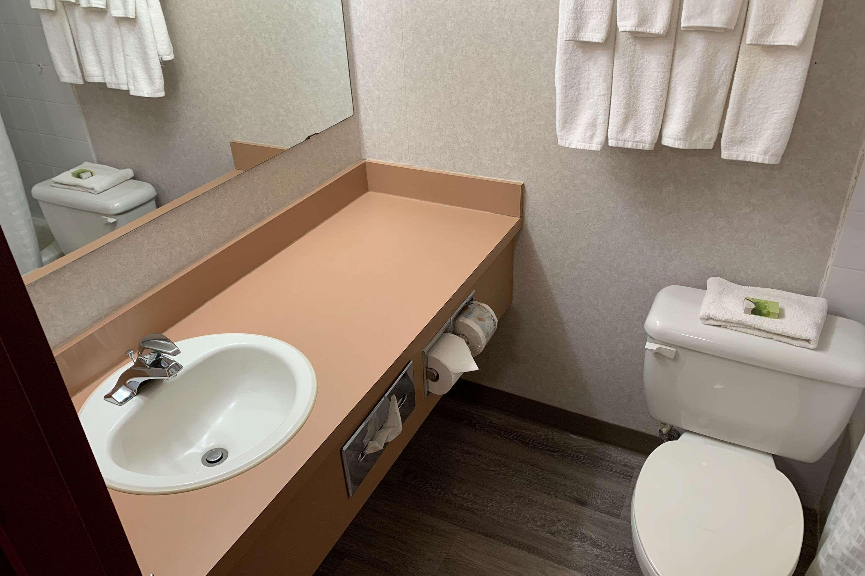 Super 8 By Wyndham Hotel 3*