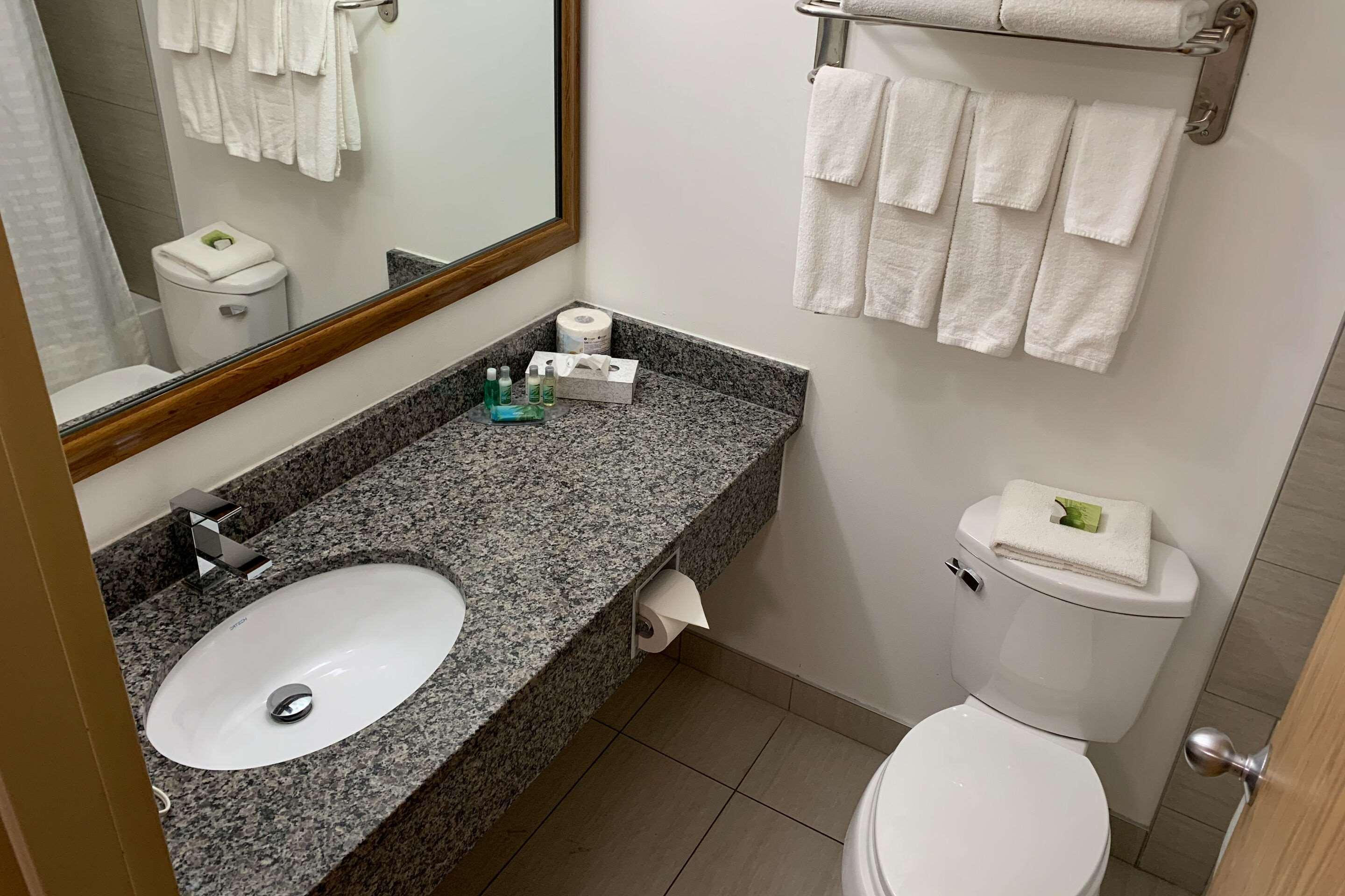 Hotel Super 8 By Wyndham 3*