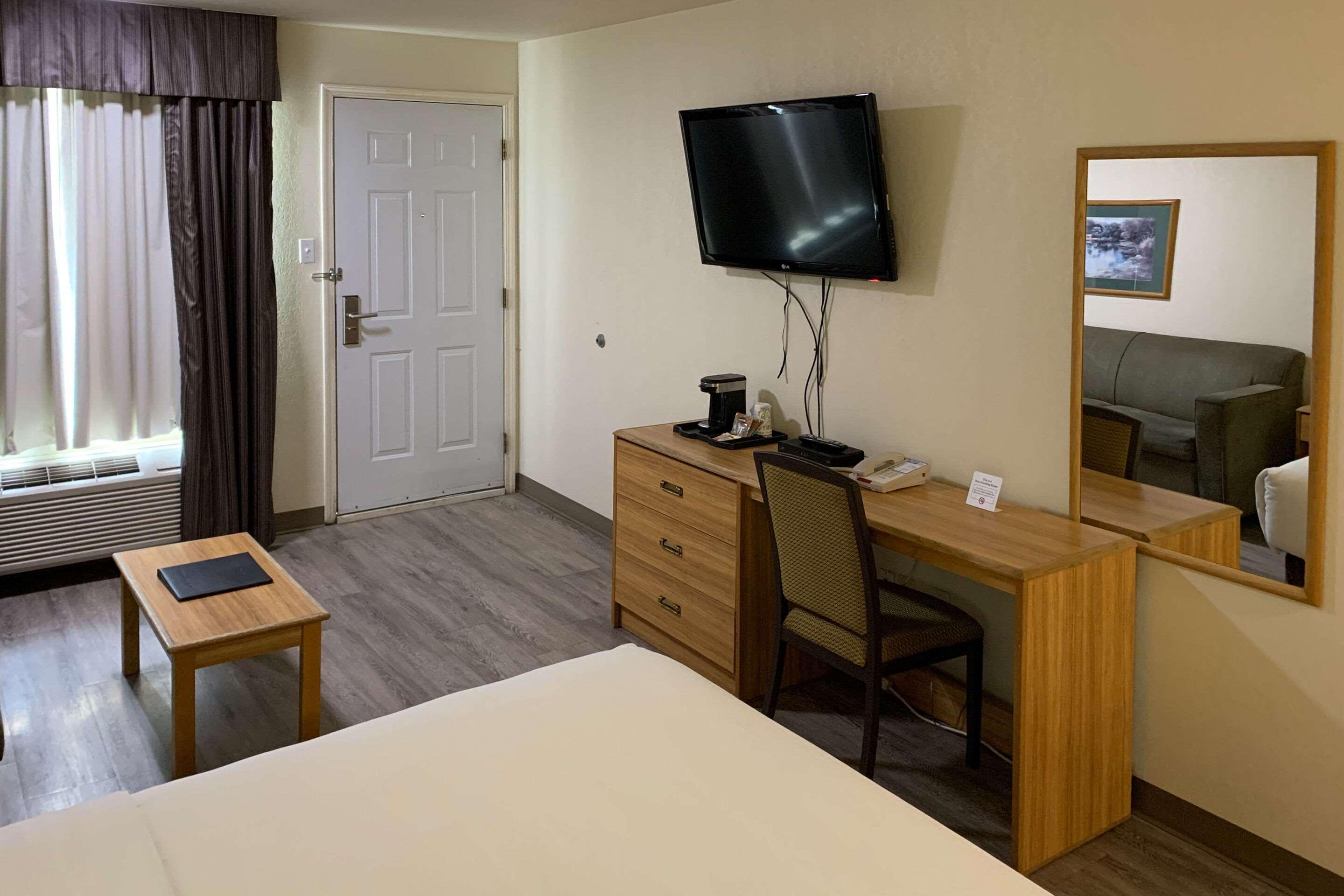Super 8 By Wyndham