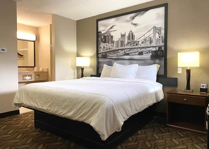 Super 8 By Wyndham Greensburg