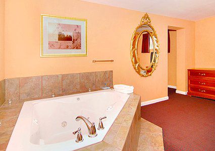 Super 8 By Wyndham Greensburg
